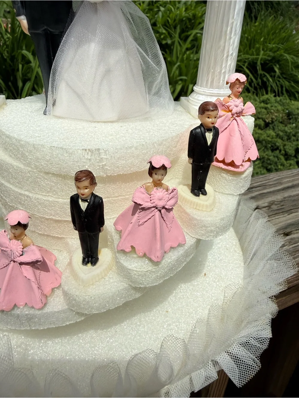 VintageClassic White & Pink Wedding Cake Topper - Elegant Bridal Party Figurine